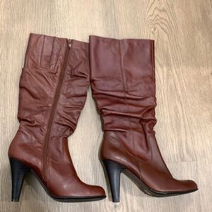EUC Aldo Welly slouchy tall leather zipper boots size 39/8.5